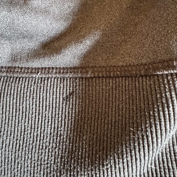 Grey with neon. Under Armour hoodie. Size medium. - Picture 5 of 5